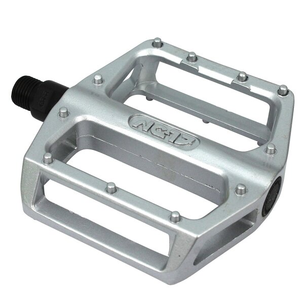 NC-17 Plattformpedal STD Zero Pro, Alu, molded Pins, Kugellager, silber