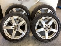 4x Alufelgen mit Winterreifen 245/45 R18 Mercedes W213