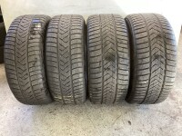 4x Alufelgen mit Winterreifen 245/45 R18 Mercedes W213