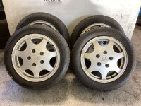 4x Alufelgen mit Winterreifen Porsche 944S