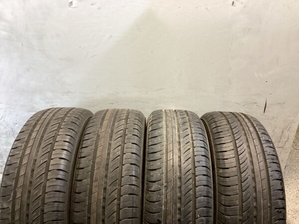4x Sommerreifen 215/60 R17C 109/107T Nokian Nr.410