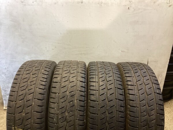 4x Winterreifen 235/65 R16C 121/119R Hankook Nr.199