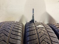 4x Winterreifen 215/65 R17 99H Pirelli Nr.187