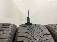 4x Alufelgen mit Winterreifen 225/55 R16 Audi A4 B8