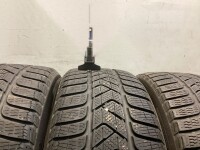 4x Winterreifen 215/55 R17 94H Pirelli Nr.137