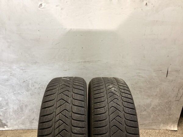 2x Winterreifen 215/60 R16 95H Pirelli Nr.131
