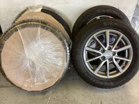 NEU 4X Alufelgen mit Winterreifen 215/60 R16 für VW...