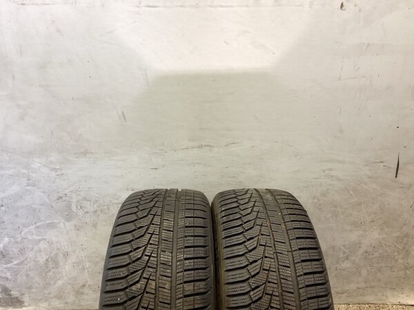 2x Winterreifen 215/55 R16 97V Hankook Nr.117