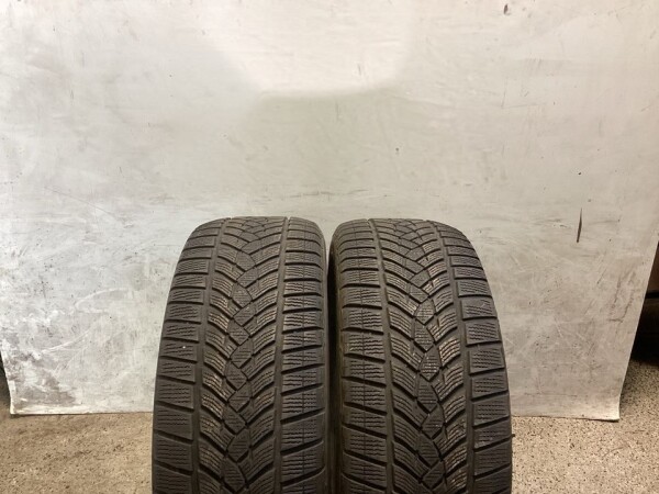 2X Winterreifen 245/50 R19 105V Goodyear Nr91