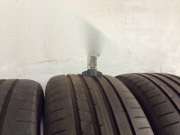 Alufelgen mit Sommerreifen 225/45 R17 für VW Touran