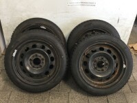 4x Felgen mit Winterreifen 195/55 R16 BMW 1er e81/e82