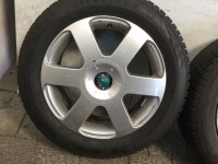 4x Alufelgen mit Winterreifen 205/55 R16 für Skoda Octavia 2