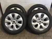 4x Alufelgen mit Winterreifen 205/60 R16 Opel Zafira C