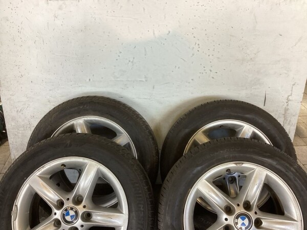 Alufelgen mit Sommerreifen 215/55 R16 93V BMW N46